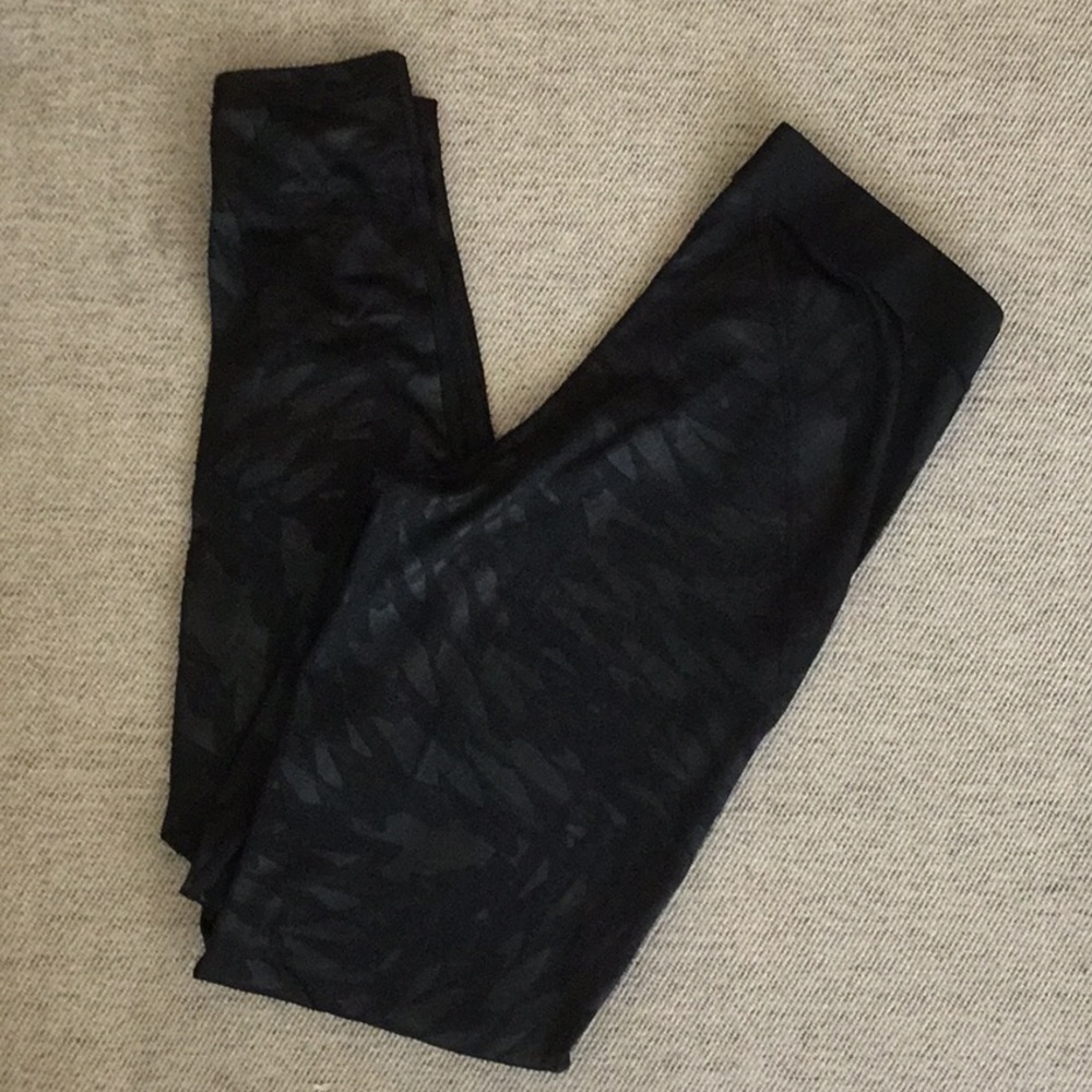 Black Camo Nike leggings